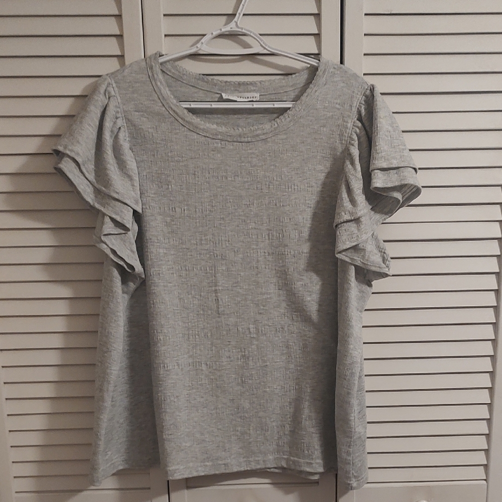 Jane and Delancey Light Gray Ruffle Sleeve Tee